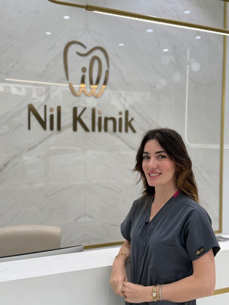Dr. Dt. Burcu Naz Şencan